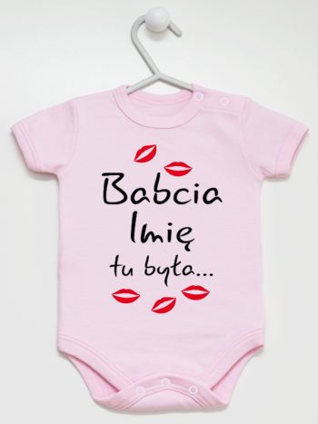 babcia tu była z całusami body z krótkim rękawem kolor różowy 184