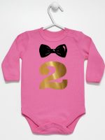 dwójka z muszką na drugie urodziny body z długim rękawem kolor ciemny różowy 220