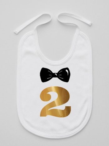 dwójka z muszką na drugie urodziny śliniak niemowlęcy kolor biały 220