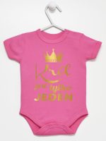 król jest tylko jeden nadruk złoty body z krótkim rękawem kolor ciemny rózowy 232 król jest tylko jeden nadruk złoty body z krótkim rękawem kolor ciemny rózowy 232