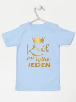 król jest tylko jeden nadruk złoty koszulka z krótkim rękawem kolor błękitny 232 król jest tylko jeden nadruk złoty koszulka z krótkim rękawem kolor błękitny 232