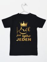 król jest tylko jeden nadruk złoty koszulka z krótkim rękawem kolor czarny 232 król jest tylko jeden nadruk złoty koszulka z krótkim rękawem kolor czarny 232