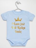 mam już pół roku z imieniem nadruk złoty body z krótkim rękawem kolor błękitny 249