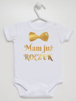 mam już roczek z muchą nadruk złoty body z krótkim rękawem kolor biały 250 mam już roczek z muchą nadruk złoty body z krótkim rękawem kolor biały 250