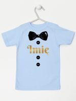 muszka z guzikami i imieniem dziecka koszulka z krótkim rękawem kolor błękitny 223