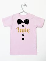 muszka z guzikami i imieniem dziecka koszulka z krótkim rękawem kolor różowy 223