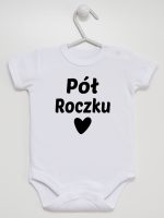 na pół roczku body z krótkim rękawem kolor biały 073