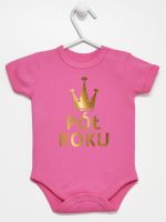 na pół roku nadruk złoty body z krótkim rękawem kolor ciemny rózowy 074