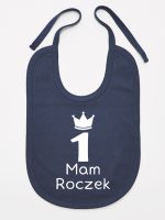 napis mam roczek z jedynką śliniak niemowlęcy kolor granatowy 127