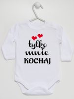 napis tylko mnie kochaj body z długim rękawem kolor biały 204
