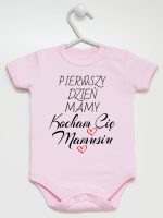 pierwszy dzień mamy kocham cię mamusiu body z krótkim rękawem kolor różowy 233 pierwszy dzień mamy kocham cię mamusiu body z krótkim rękawem kolor różowy 233