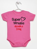 super wnusia dziadka z imieniem body z krótkim rękawem kolor ciemny rózowy 094 super wnusia dziadka z imieniem body z krótkim rękawem kolor ciemny rózowy 094