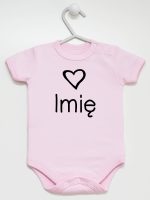 z imieniem dziecka i sercem  body z krótkim rękawem kolor różowy 090