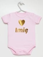 z imieniem dziecka i serduszkiem body z krótkim rękawem kolor różowy 028