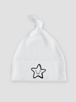 uśmiechnięta gawiazdka czapka biala 045