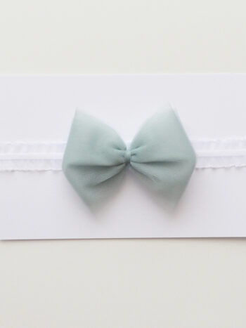 opaska dla dziewczynki na gumokoronce z kokardą tiulową w kolorze szarym ogtk005