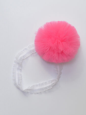 opaska dla dziewczynki na gumokoronce z pomponem tiulowym w kolorze ciemnym różowym ogtp008