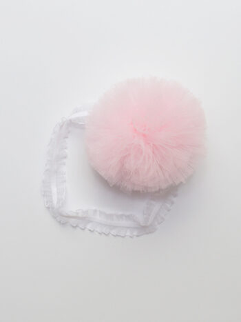 opaska dla dziewczynki na gumokoronce z pomponem tiulowym w kolorze jasnym różowym ogtp002