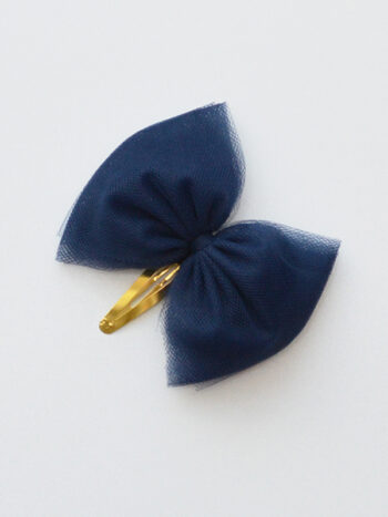 złota spinka do włosów z kokardką z tiulu w kolorze granatowym osk008
