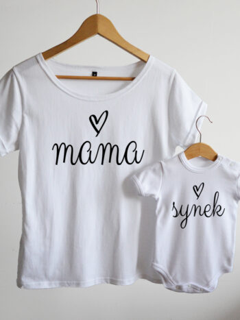 komplet w kolorze białym dla mamy i dziecka mama i synek z serduszkami 004